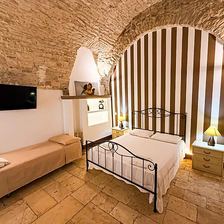 Torre Dell'orologio Bed & Breakfast Toritto